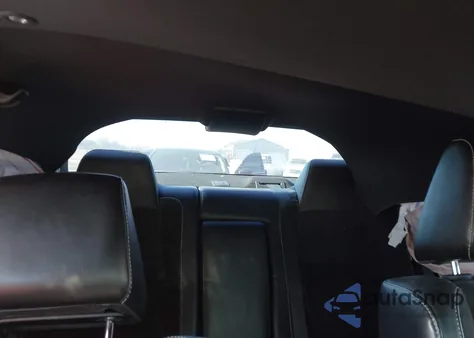 2015 Dodge Challenger Srt 392 from USA, damaged, VIN 2C3CDZDJ8FH747542